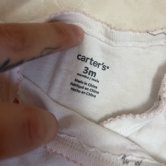 531. Carter's Animal Print Long Sleeve Shirt Size 3 months - Picture 2 of 2